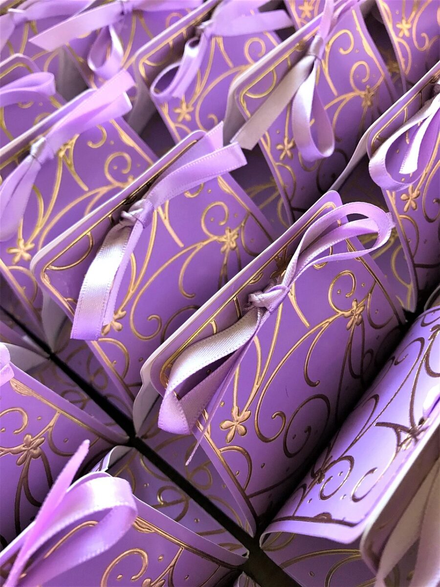 Petits Cadeaux Anniversaire Adulte: Idées Originales & Tendances